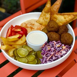 Боул з фалафелем(640г)