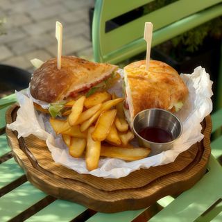 Сендвіч з тунцем (470гр)