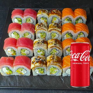 Сет три філадельфії Classic(810г)+Coca-Cola