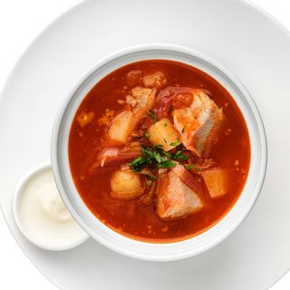 Борщ зі сметаною