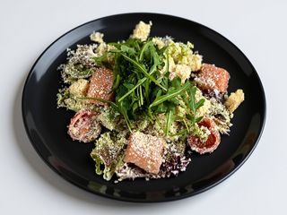 Салат Цезар з лососем  (220г)