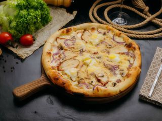 Піца карбонара (510г)