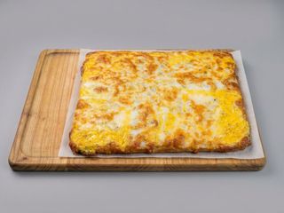 Піца 4 Сири половина