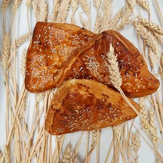 Слойка курка гриби