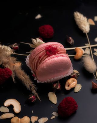 Макарон малиновий (60г)