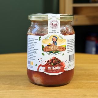 Мітболи у томатному соусі