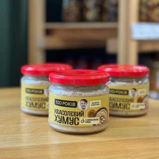 Хумус квасолевий з домашньою олією