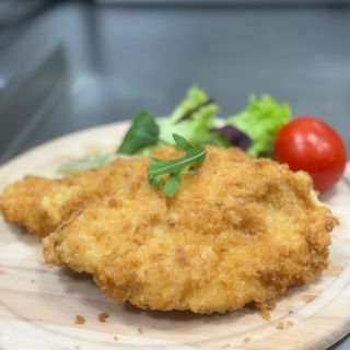 Відбивна з курки в хрусткій паніровці (120г)