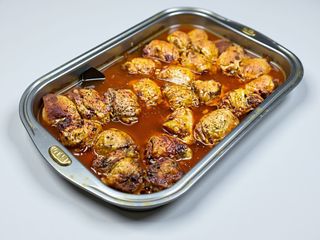 Стегно з курки запечене (150г)