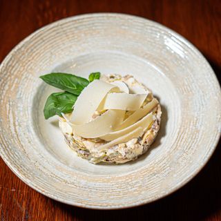 М'ясний салат з язиком