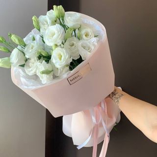 Комплімент "Біла еустома"