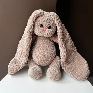 Зайка з другими вухами