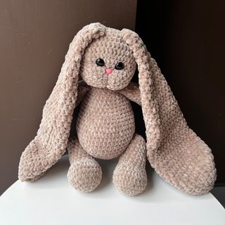 Зайка з другими вухами