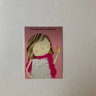 Листівка дівчина з келихом