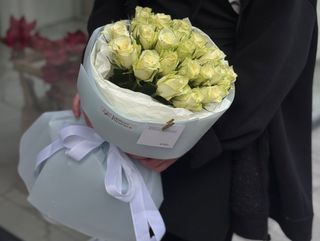 Букет 25 Біла троянда Атена 25 шт