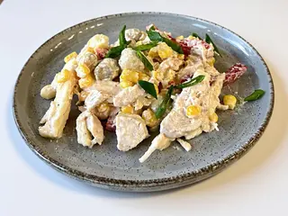 Салат з курячого філе 200 г.