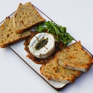Сир Camamber запечений в хоспері (170г)