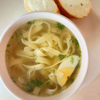 Бульйон з курочкою та локшиною (250 г)