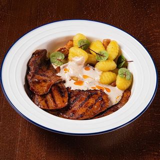 Телячий язик з ньокками