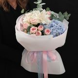 Міксований букет в рожево-голубих тонах