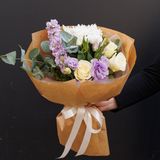 Міксований букет в фіолетових тонах