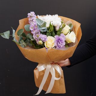 Міксований букет в фіолетових тонах