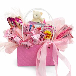 Сумочка із солодким та напоєм у рожевих відтінках