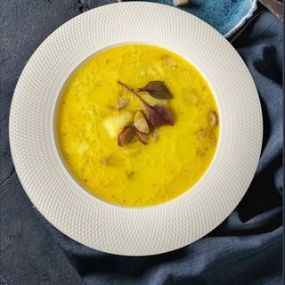 Сезонний суп/круасан чотири сира