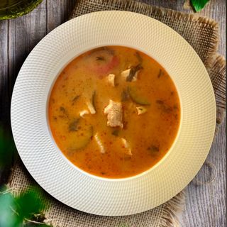 Суп каррі з куркою та рисом (350 мл)