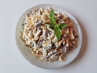 Салат Морська казка стандарт (310г)