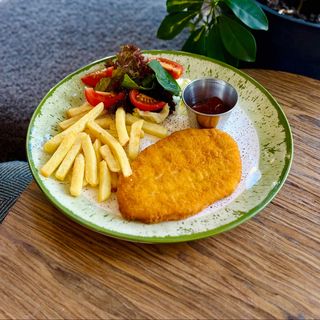 Біг чікен нагетс з картоплею фрі