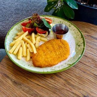 Шніцель з картоплею фрі