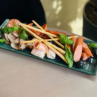 М'ясне асорті