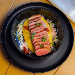 Качине філе з полентою та бринзою 350г