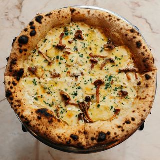 ПІЦА З ЛИСИЧКАМИ