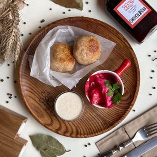 Рибні котлети зі щуки та соусом хрін 