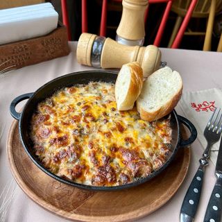 Курячий жульєн з грибами для великої компанії