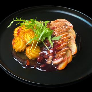 Різдвяне качине філе з яблуками (360г)