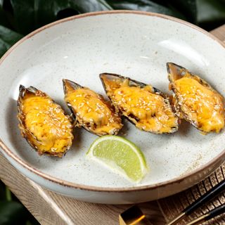 Мідії запечені 4шт