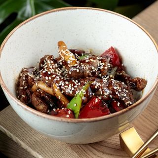 Телятина теріякі з овочами