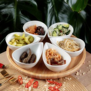 Біг сет паназійських закусок №1 6шт 30/30/30/30/30/30г