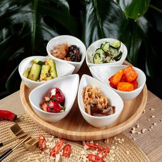 Біг сет паназійських закусок №1  6шт 30/30/30/30/30/30г