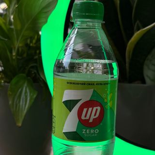 7 UP  нуль цукру 0.5л