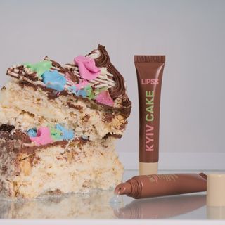 Блиск від LIPSS - КИЇВСЬКИЙ ТОРТ