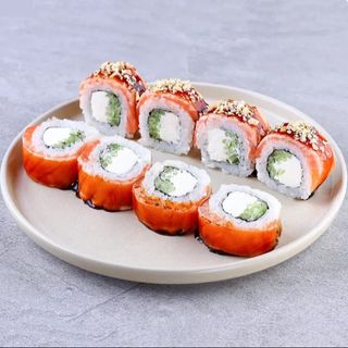 Рол Карамельний лосось (270г)