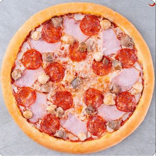 Чотири М'яса 40 см (795 г)