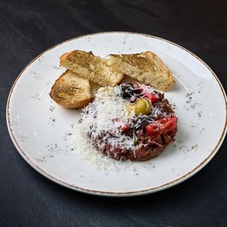 Тартар із телятини