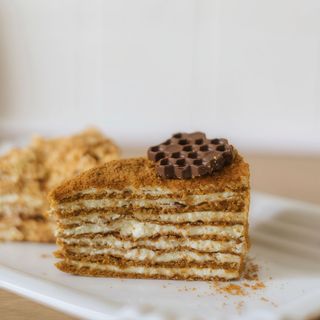 Торт Медівник, 100 г