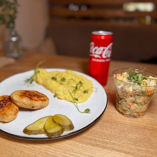 Комбо з Coca-Cola 1