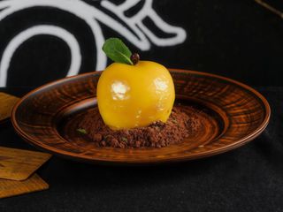 Фірмовий десерт "Молодильне яблуко" (140/15 g)